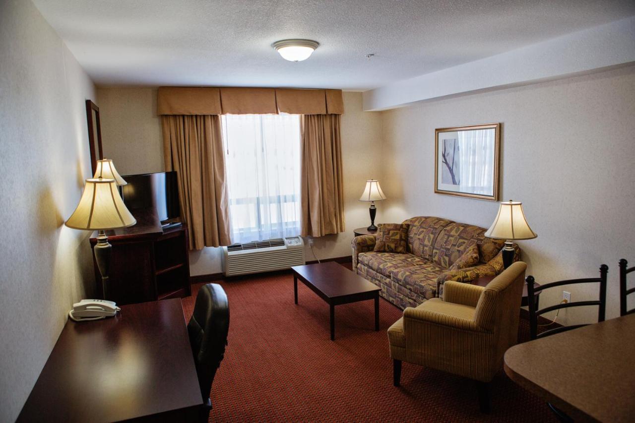 Peavine Inn & Suites High Prairie Ngoại thất bức ảnh
