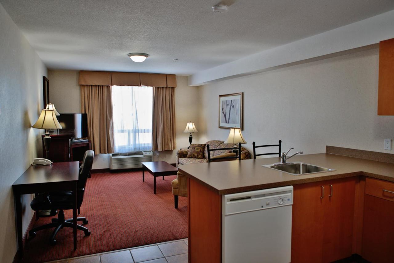 Peavine Inn & Suites High Prairie Ngoại thất bức ảnh